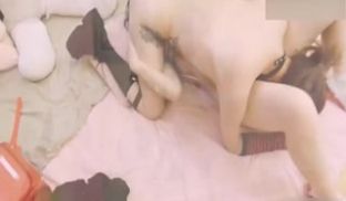 要做一辈子的好闺蜜，一辈子互相舔逼