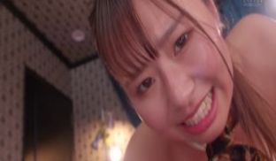 EBWH-144 黄金比ボディを駆使して视覚とチ