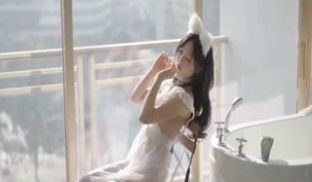 抖娘利世最新力作[空气女仆]蕾丝丁字裤的.