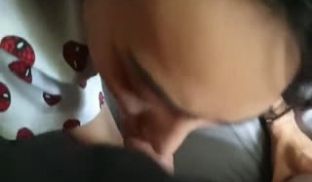 上海留学美女王X莉和异国男友居家性爱自拍啪啪泄密