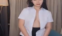 舞蹈系学生！_颜值女神【清野】性感脱衣舞大秀扭腰