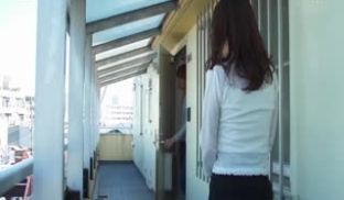 解说-和隔壁的人妻在一起1.