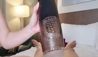 巨乳女优的肉体测试的.
