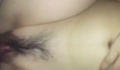 国产_蛋糕店女同事晚上聚会被灌醉，到酒店…….