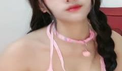 大胸妹。