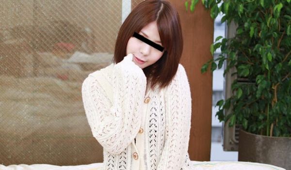 10musume 112124_01 路上で伫ん