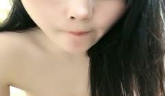 直播_颜值高长发纯洁御姐在洗手间自慰大秀给狼友看