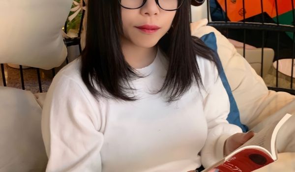 FC2-3189068 巨乳めがね女子つばさちゃ