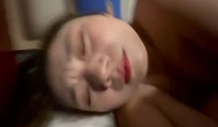 #自拍 侧躺面对面抽插