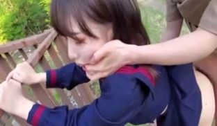 户外后入学生妹