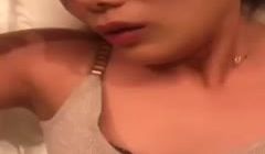 陌陌上约了28岁的少妇出来解渴，含住大鸡巴舔几下