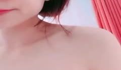 #喷奶的奶奶 0