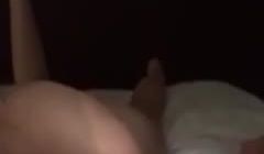 拜金女的淫乱生活背着老公和前女友激情啪啪