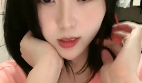哈尔滨胖次：呦呵给哥哥比个心刷礼物啥都不看的就是