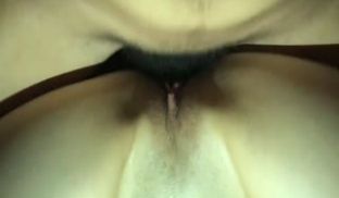 人妻骚穴湿滑无比，淫水多多1️⃣
