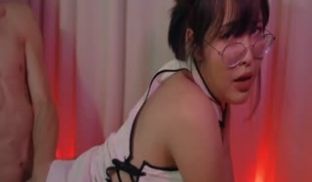 极品性爱_清纯妖媚气质眼镜娘_最大尺度升级_爆操