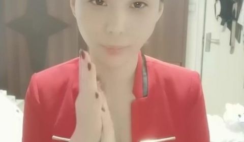 素颜美女在家跟小哥激情性爱穿上性感的制服诱惑让小