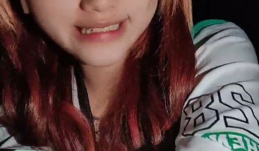 小狐狸主播酱静漂亮社会纹身小美女户外回酒店直播大
