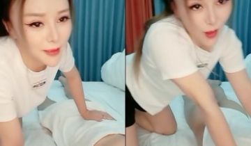 性感骚少妇露脸伺候大哥活好不粘人奶子上抹精油给大