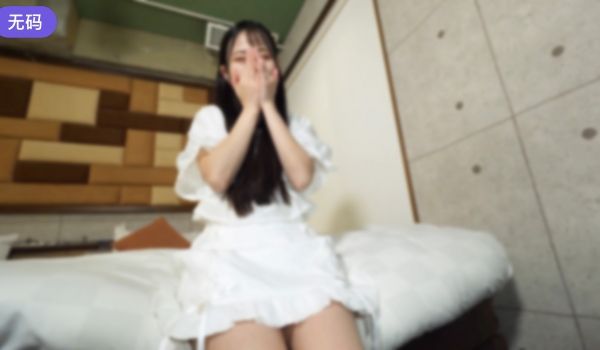 FC2-4332364 【无修正】 超小顔ちっぱ