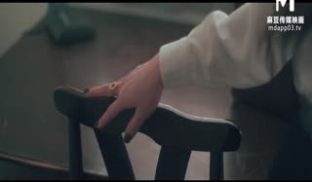 【免费】妖女榨汁篇章一秦老师的秘密-夏晴子