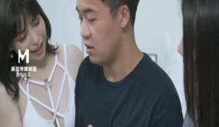 【免费】欲女姑姑渴望鲜肉-钟宛冰 苏语棠