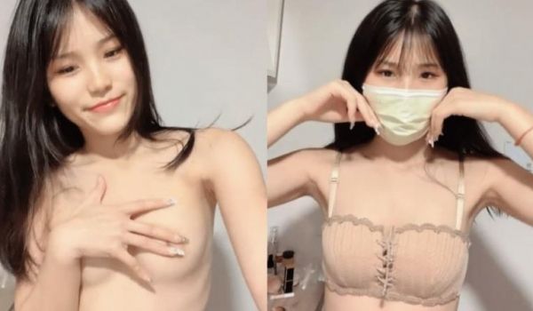 02年高颜值活泼美女，大姨妈还没走完就秀，小舌头