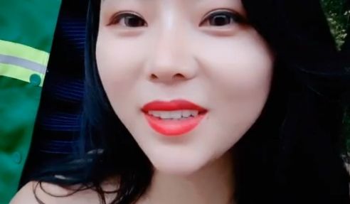 极品美少妇户外猎物偶遇幸运的山区护林员大叔 估计