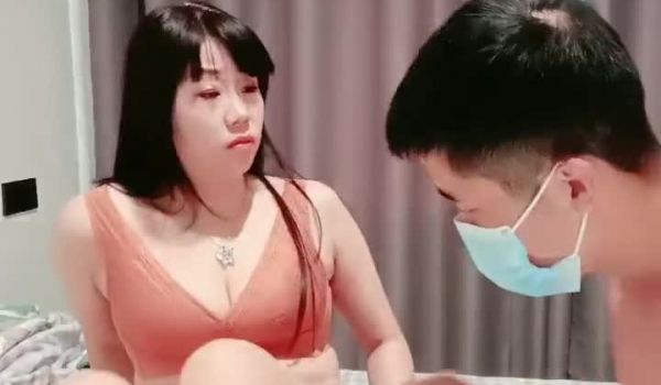 嫂子哪个男的约你 好性感我鸡巴都硬了 快收起来 