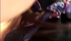 富家小子在车里玩小姐车震内射!