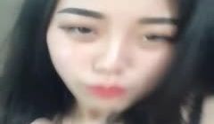 漂亮女主播跳蛋自慰连喷2次!