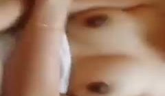少妇乳头有点黑 25