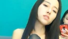 超美女神贝贝下海黄播密码房和闺蜜大尺度表演今晚要