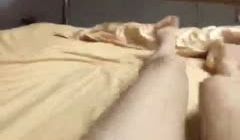 约到个骚货炮友慢慢的调教她
