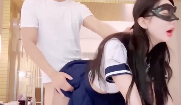 女神JK服下的淫荡肉体