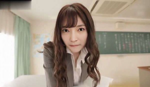 江疏影 诱惑学生