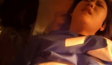城中村嫖妓相中个刚才外面回来两百元的大波妹子