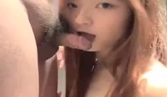 【亲兄妹】深夜直播_跟亲哥夜不能寐激情四射，穿着