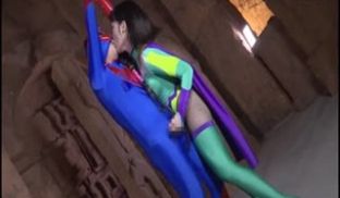 SPSB-18 悪の女干部ゾラ ヒーロー陥落
