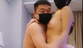 饥渴少妇商城户外勾引帅哥开房啪啪叫声太骚了