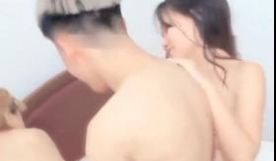 美女团
