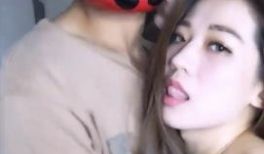 绵软娇弱的妹子被插得眉头紧皱