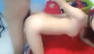 漂亮的小少妇一个人在家勾引美团外卖小哥啪啪