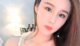 气质高颜值妹子扭动诱惑自慰秀_性感短裙慢慢脱掉内