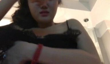 小情侣做爱自拍11