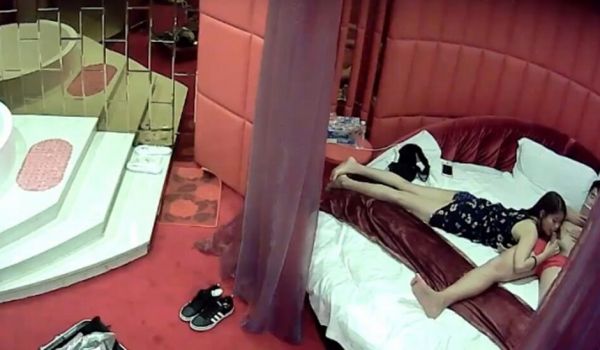 360监控偷拍-情趣酒店胖哥无套啪啪,女主大喊老
