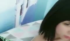 【自拍】越南约了个骚气短发少妇， 口交屌上抹上酸