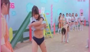 皇家华人-鲍鱼游戏深夜节目 123木头人 抓到就