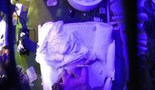酒店摄像头偷拍饥渴小情侣六九互舔啪啪可劲操 蜂腰