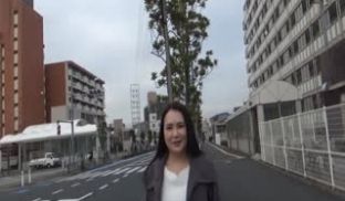 NANX-285 绮丽でエッチなおねえさんが街で